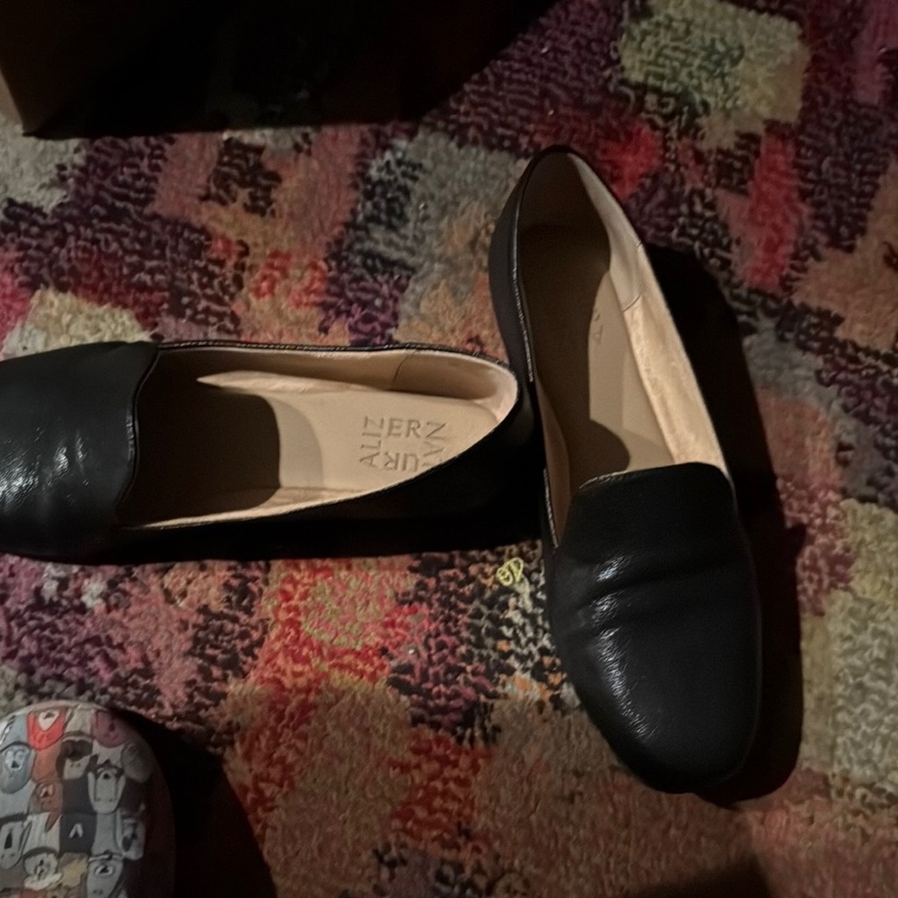 Women's Loafers, Black, hardly worn. Very comfortable.